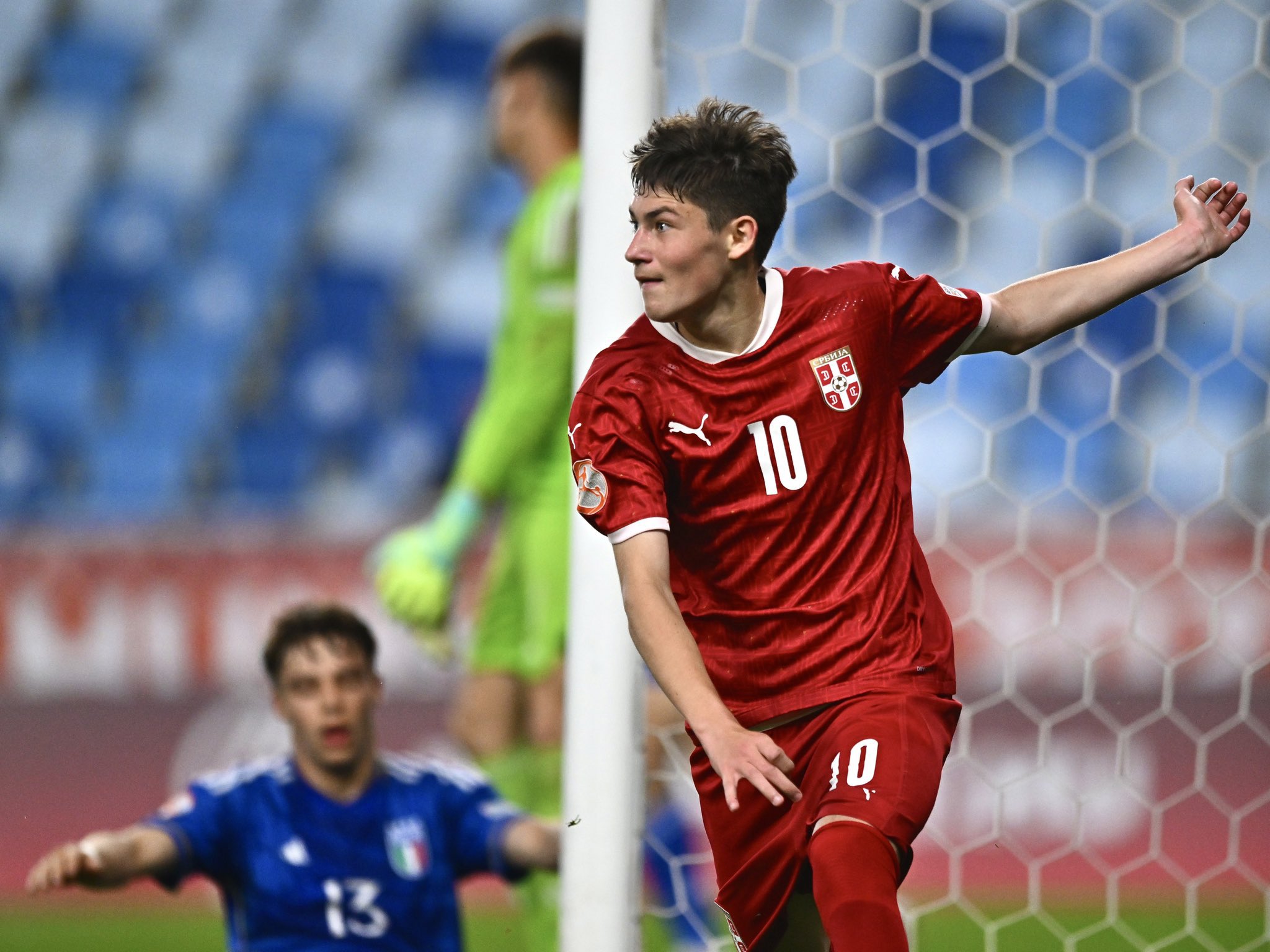 开云体育入口-包含葡超倒计时，金州勇士赛前远射贴柱，细节引发关注，引发热议，球探报告显示潜力的词条